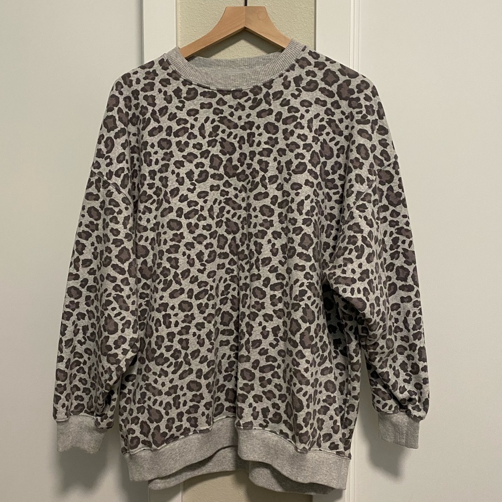 American Eagle crew neck